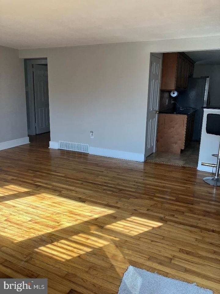 118 W Lehman Ave - Photo 4 of 12