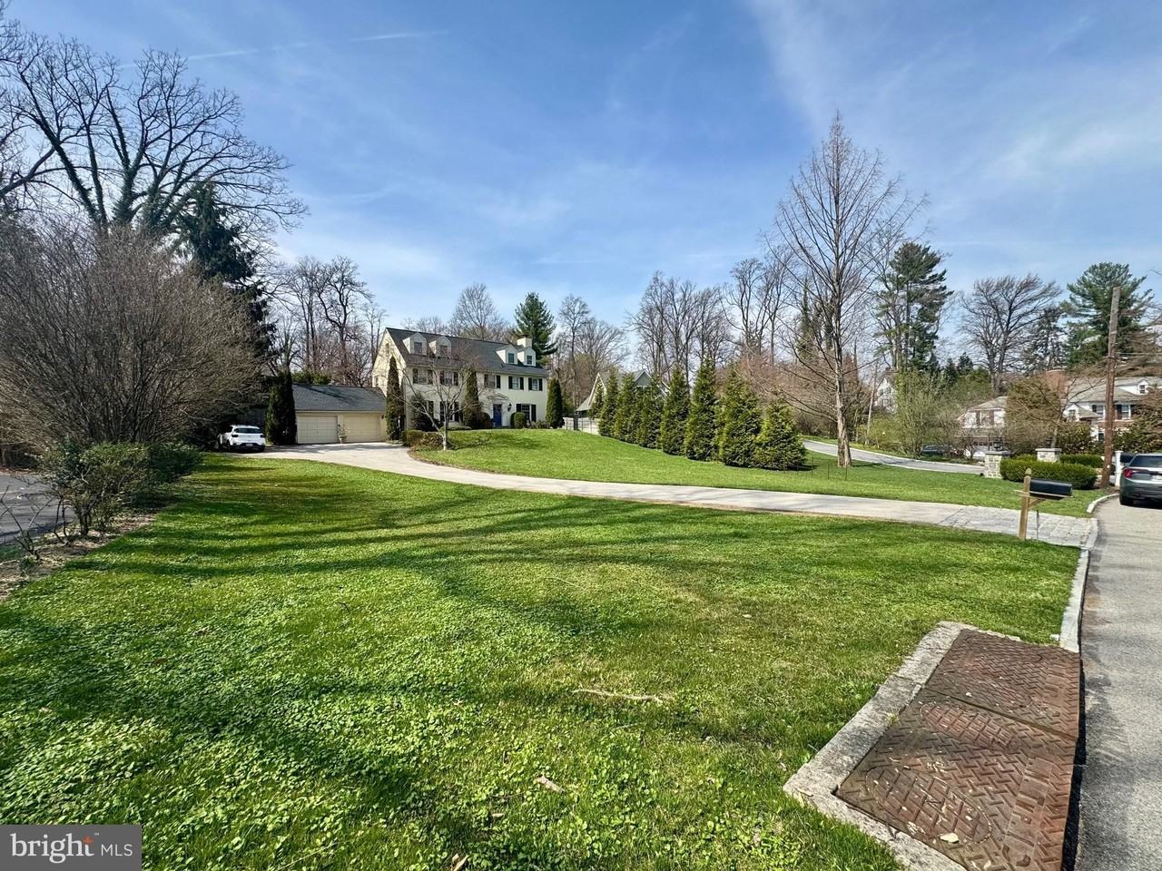 128 Avon Rd - Photo 4 of 23