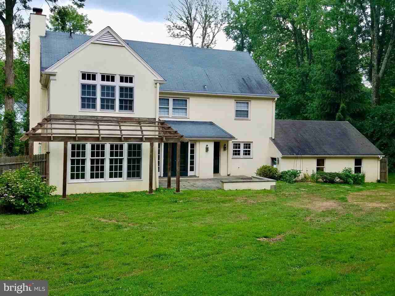 128 Avon Rd - Photo 5 of 23