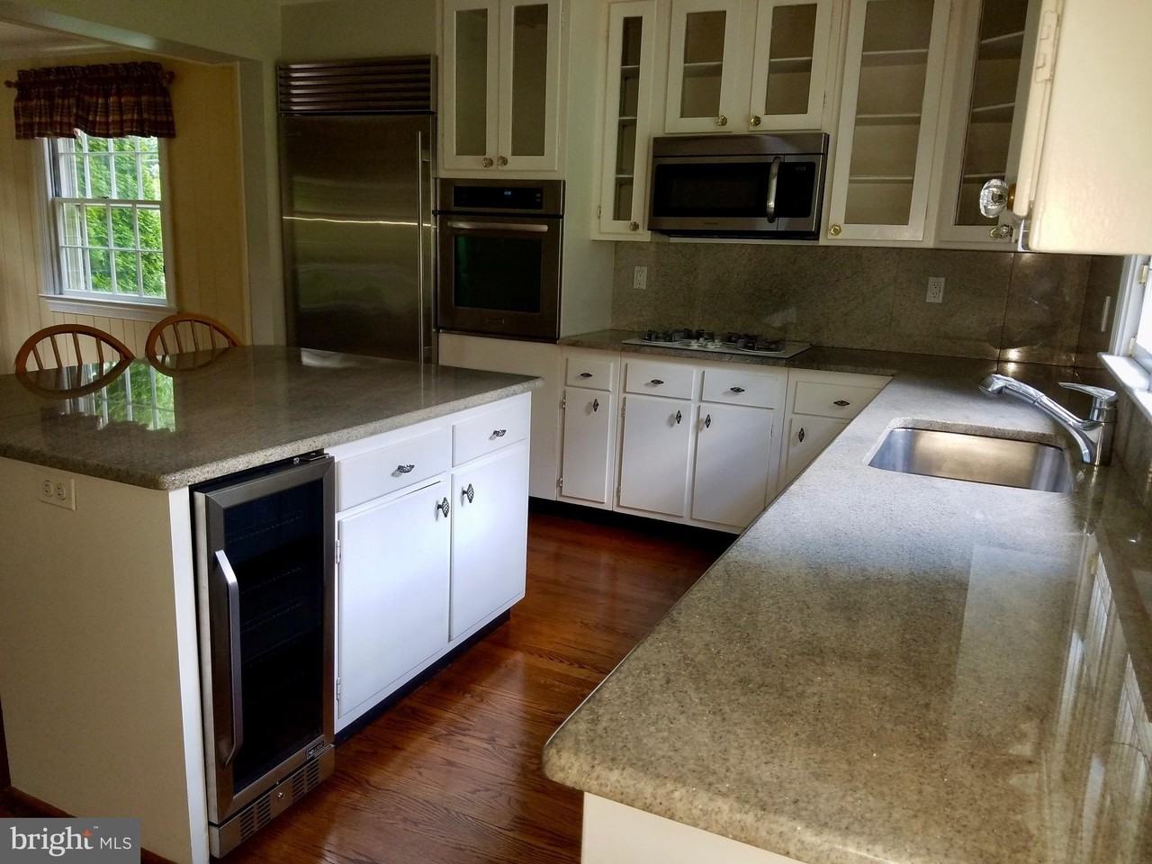 128 Avon Rd - Photo 6 of 23