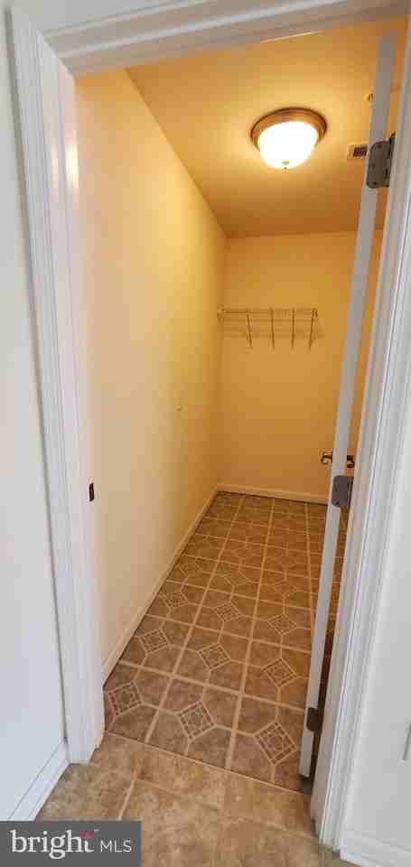 1748 Lydia Dr - Photo 6 of 29