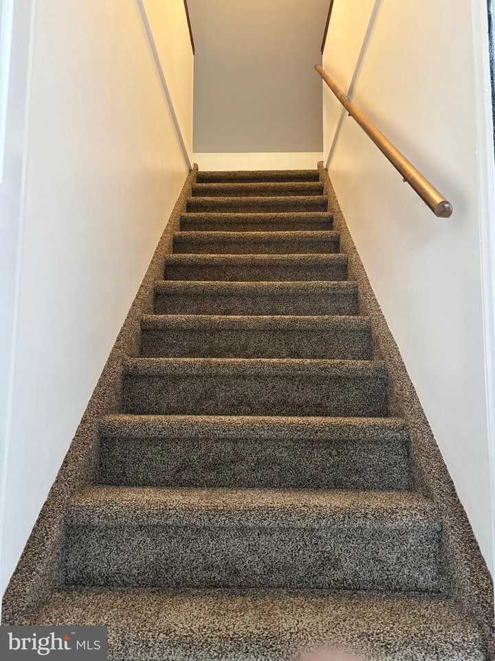 132 Fair Oaks Ave - Photo 7 of 16