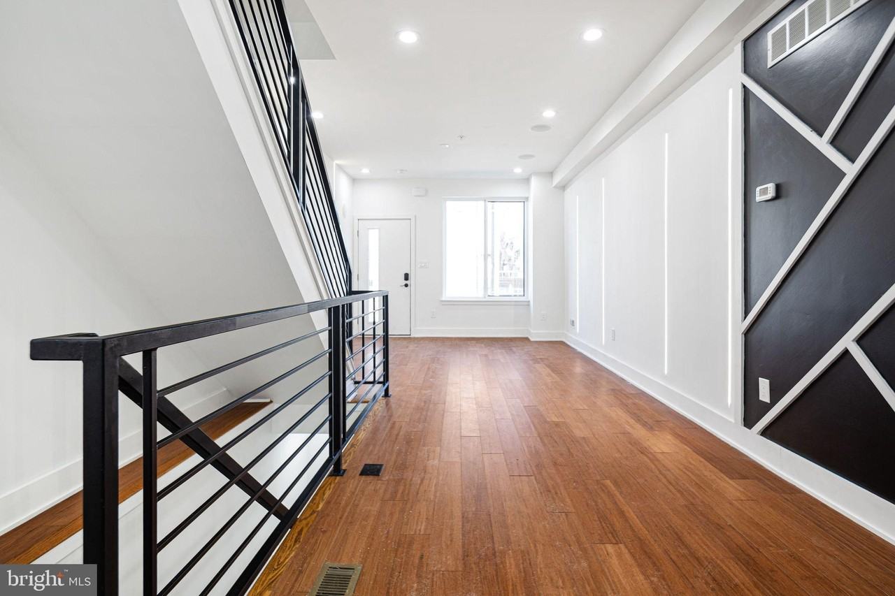 2650 Earp St - Photo 5 of 30