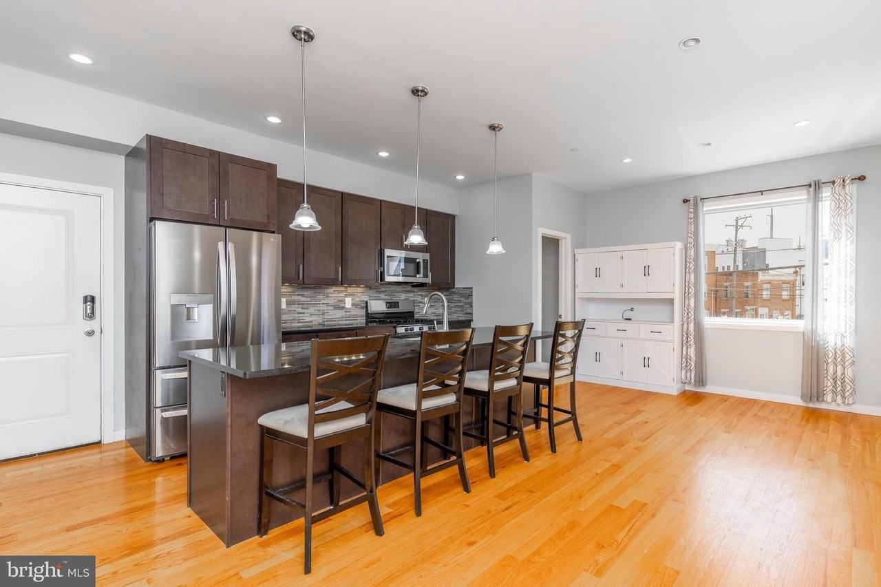 2555 Carpenter St Apt D - Photo 6 of 28