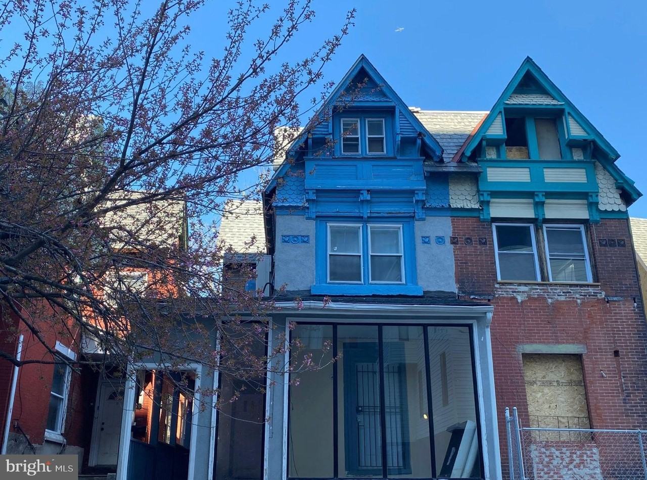 3215 Summer St - Photo 7 of 50