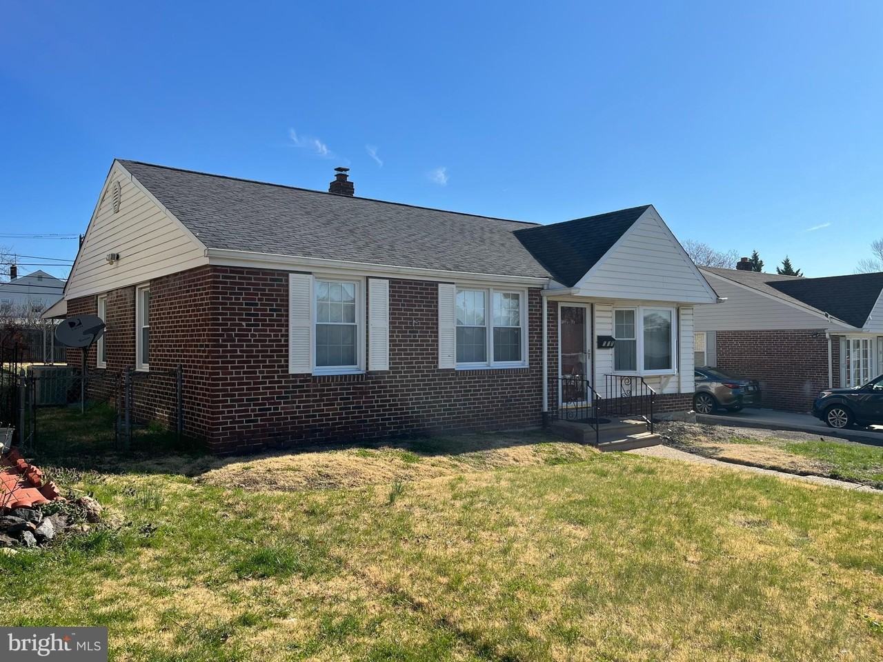 509 Larkspur St - Photo 2 of 15