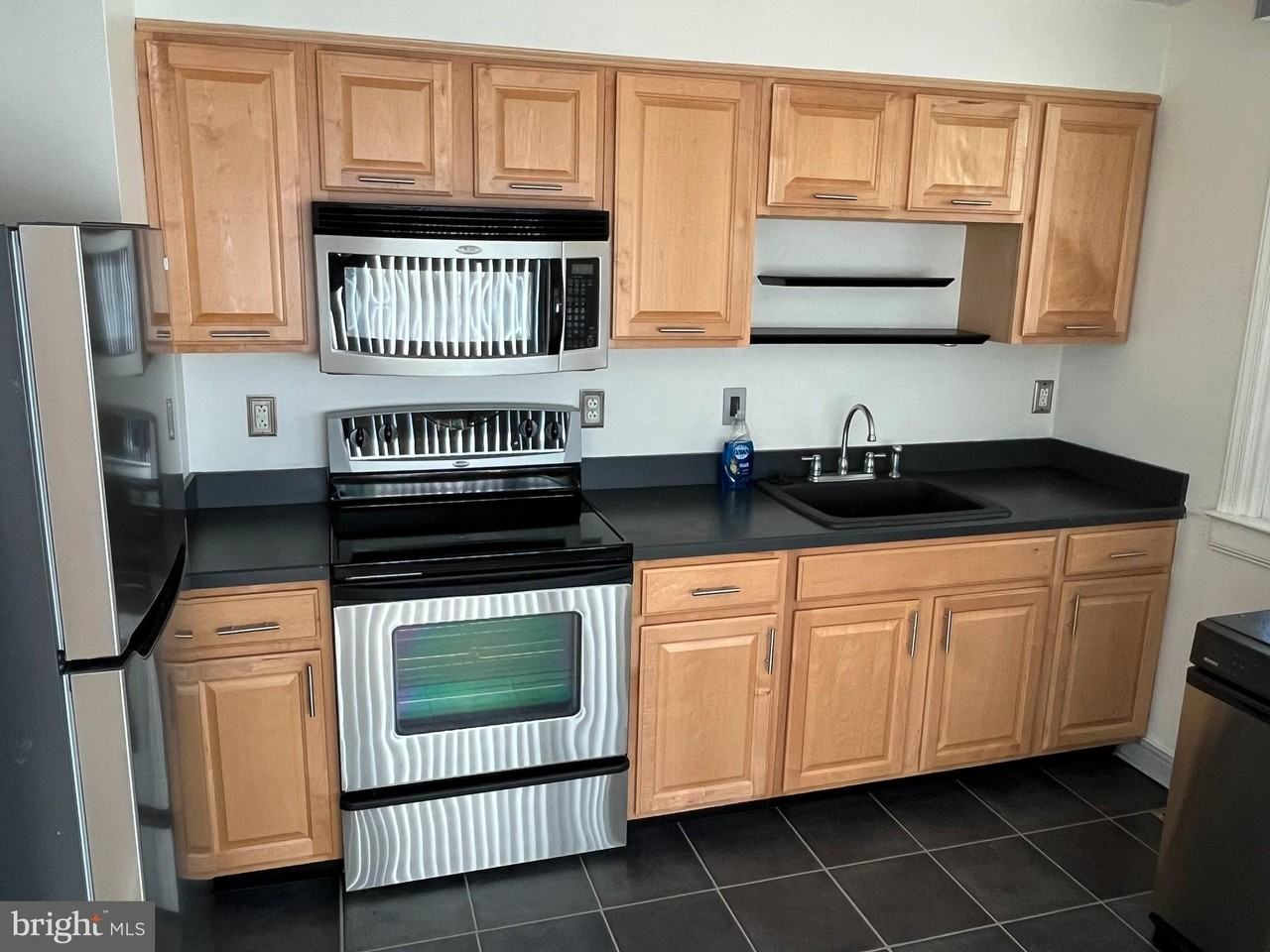 509 Larkspur St - Photo 5 of 15