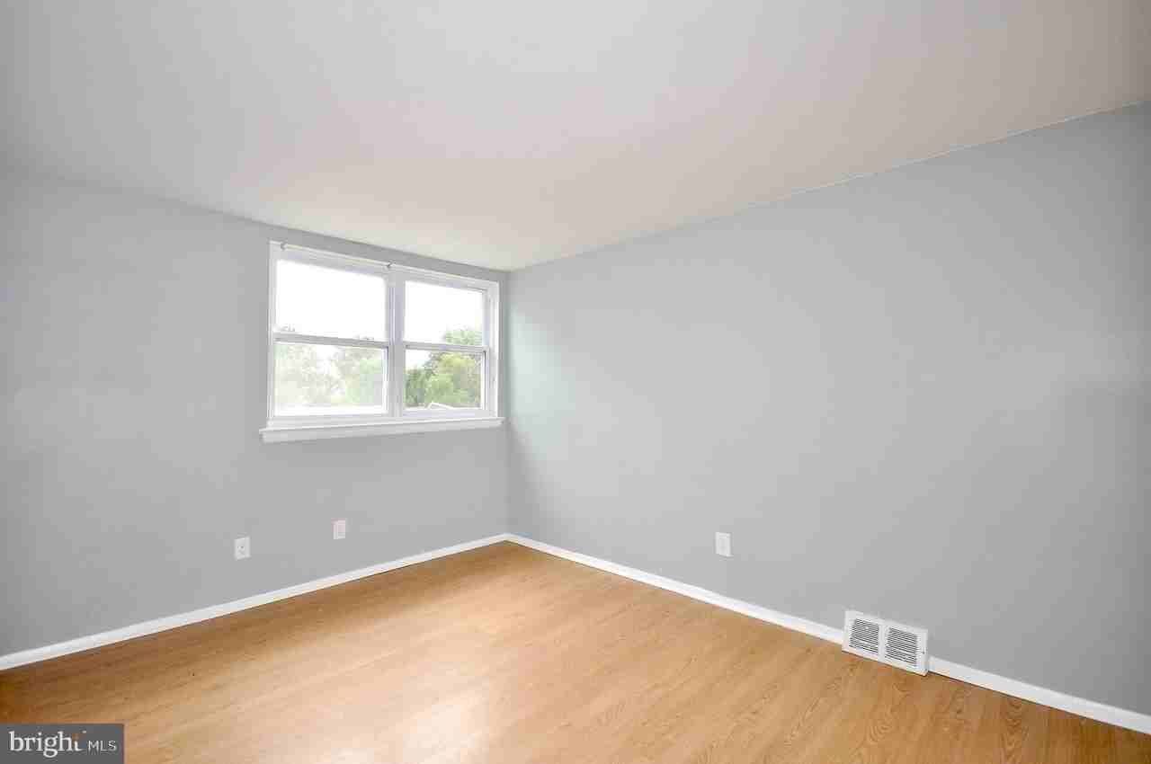 3432 Ashfield Ln ## 00 - Photo 7 of 11