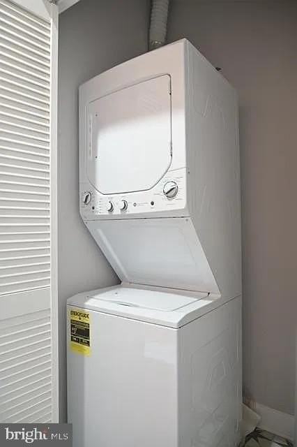 4139 W Girard Ave #3 - Photo 3 of 14