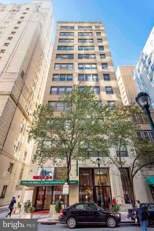 220 S 16th St Apt 802 - Photo 2 of 40