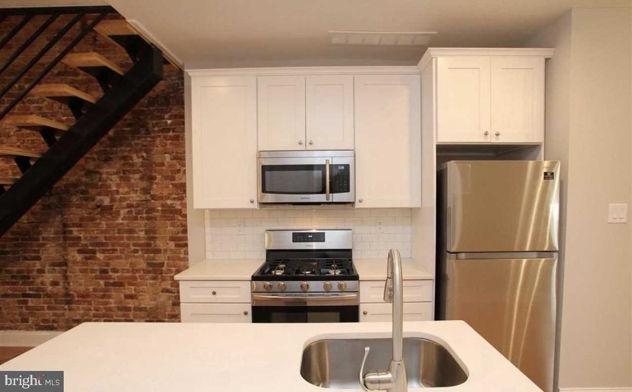 758 N 43rd St - Photo 6 of 22