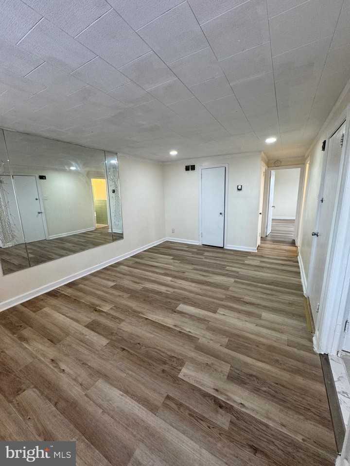 7972 Forrest Ave Unit 2 - Photo 5 of 26