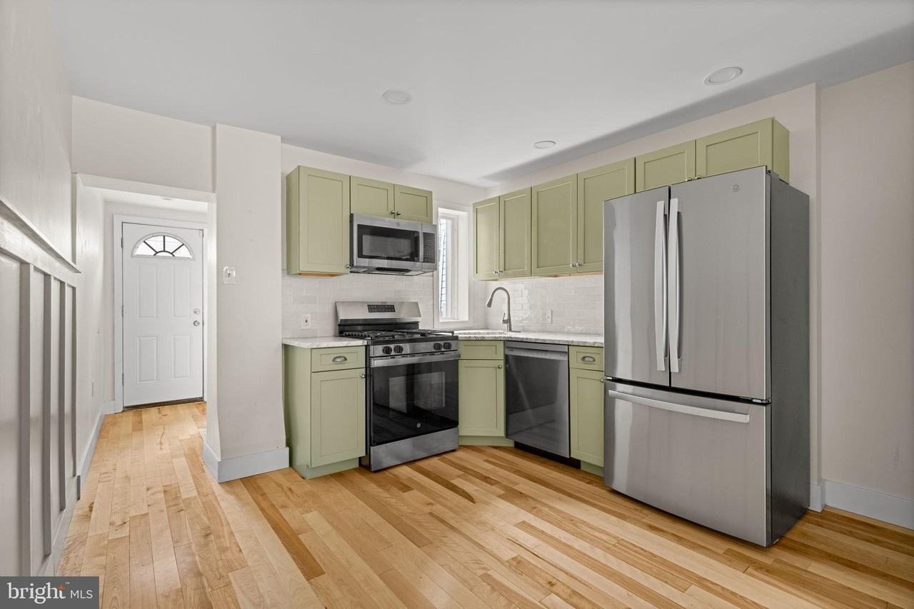 2517 E Gordon St - Photo 7 of 24