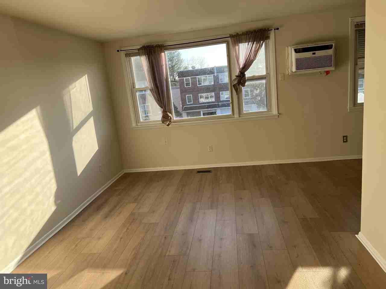 205 Erica Pl - Photo 2 of 6