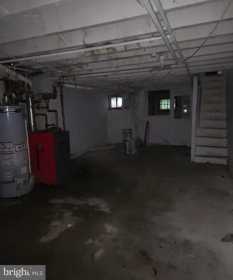 5428 Whitby Ave - Photo 5 of 5