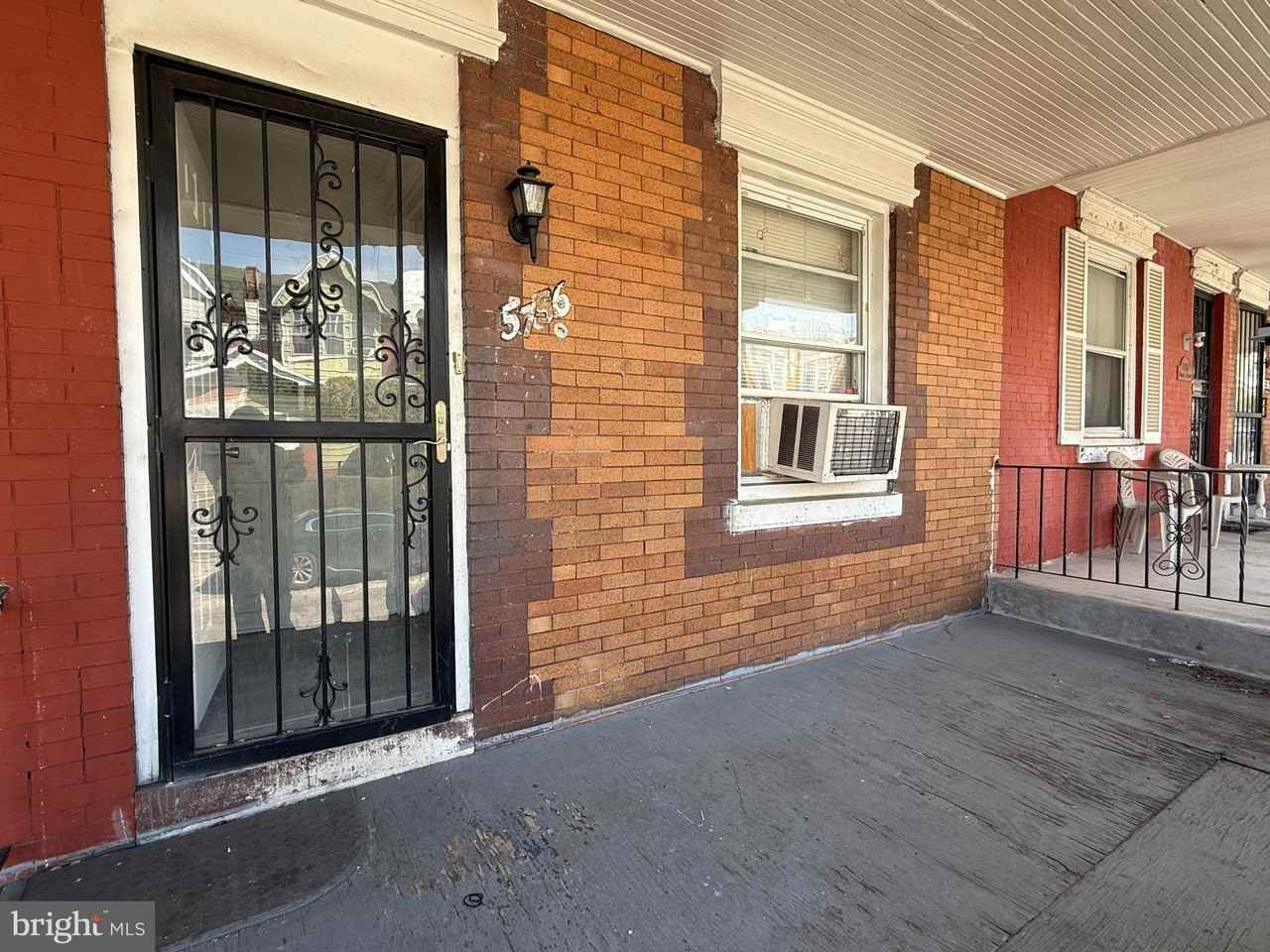 5756 Hunter St - Photo 3 of 16