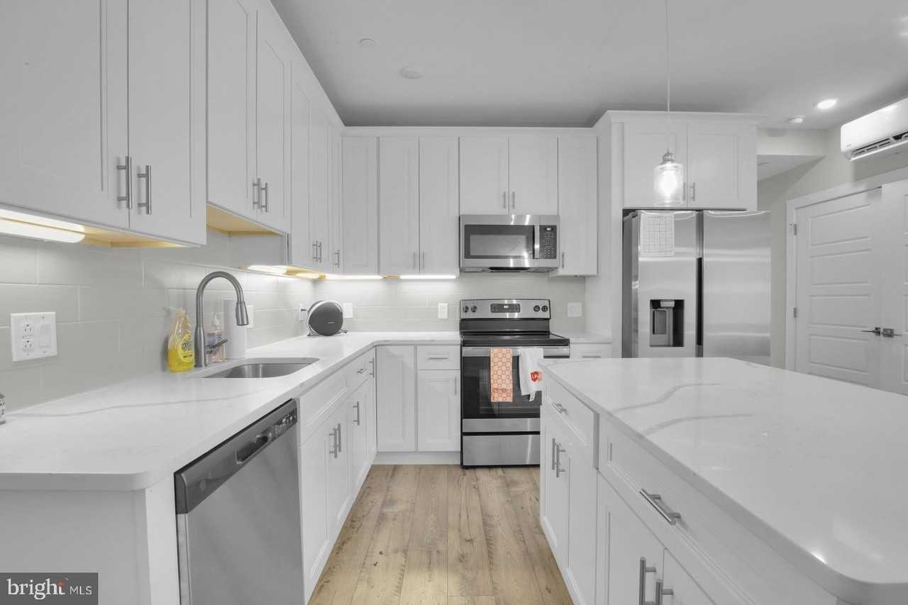 2209 N Broad St #401