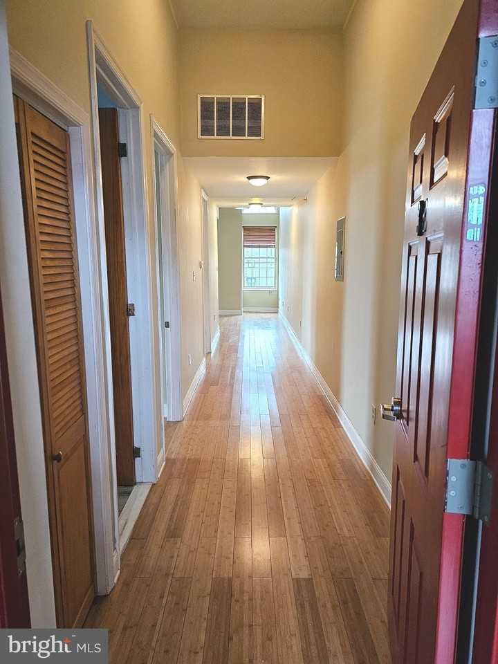 1268 S 26th St Apt 3e - Photo 3 of 13