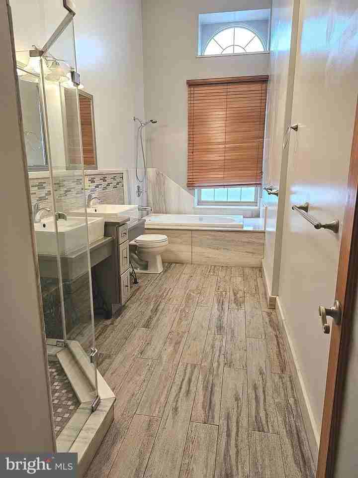 1268 S 26th St Apt 3e - Photo 6 of 13