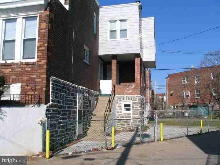 787 Smylie Rd #1stFLGL - Photo 2 of 17