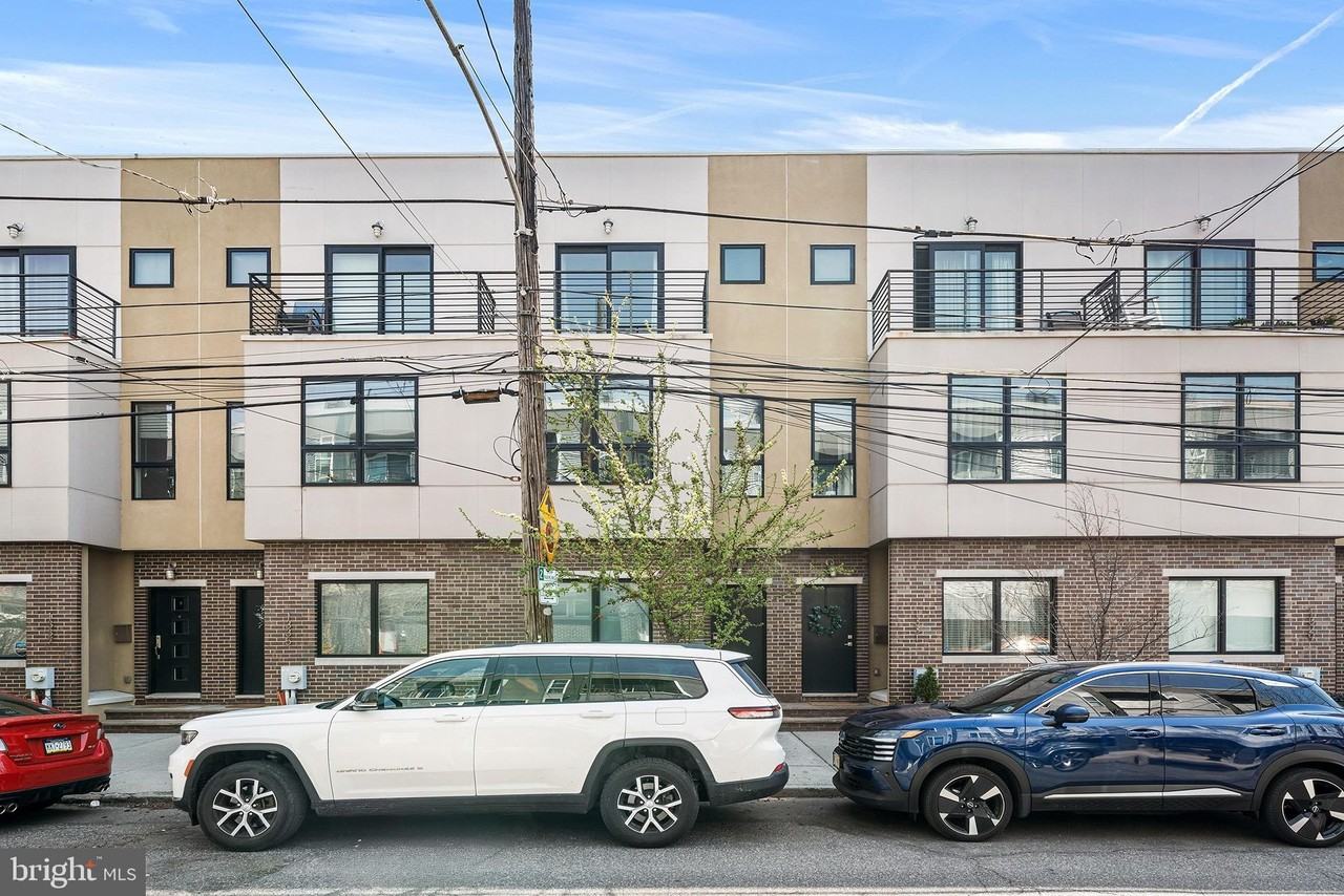 1333 N Howard St - Photo 2 of 30