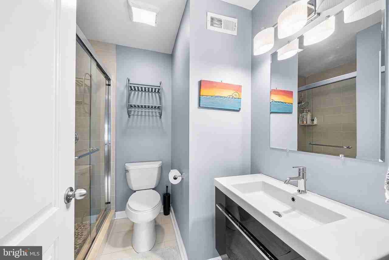 1333 N Howard St - Photo 7 of 30