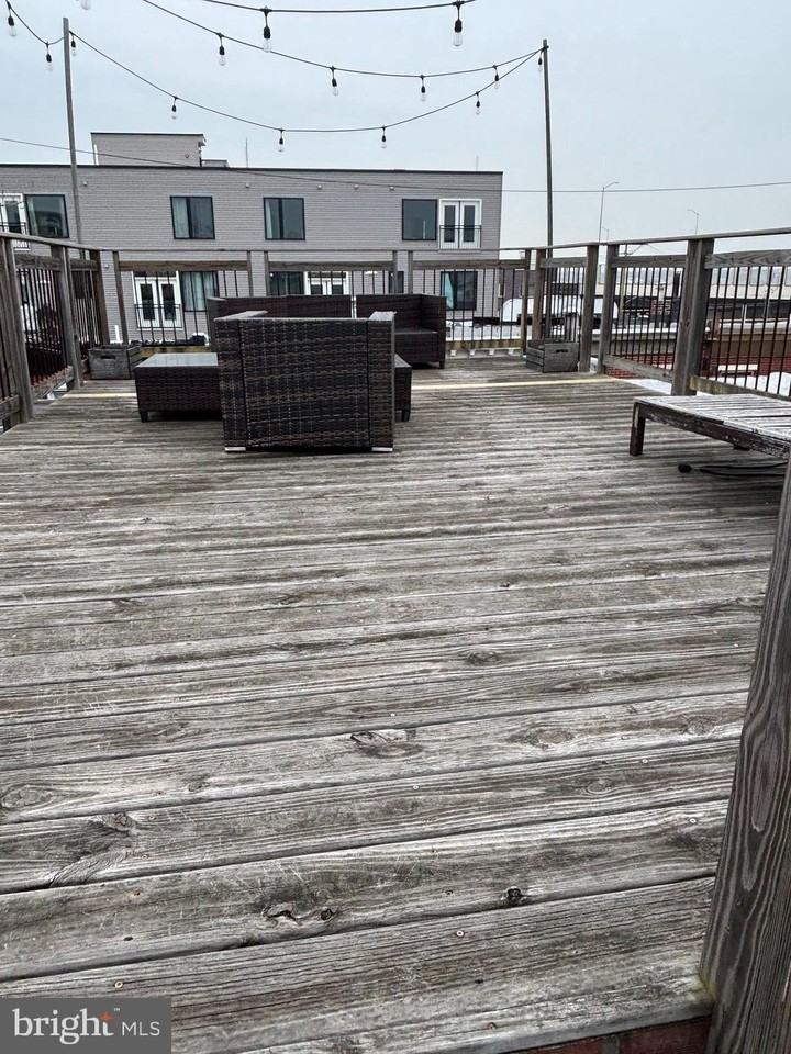 1118 E Wilt St - Photo 4 of 7