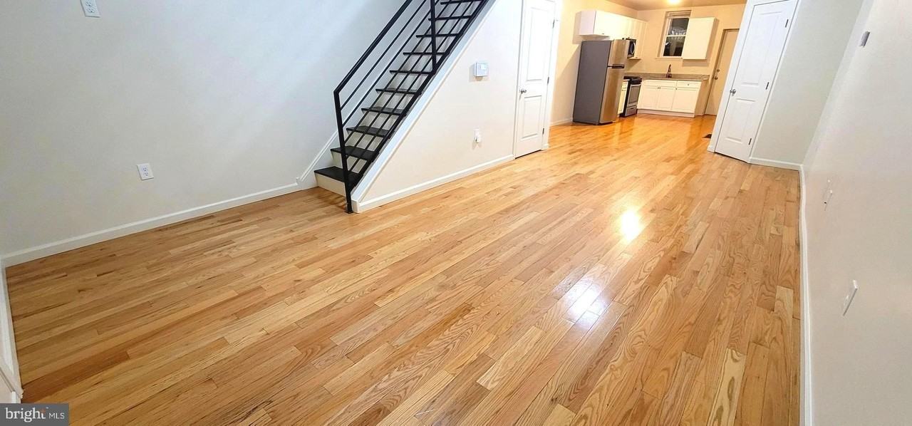 4679 N 16th St - Photo 4 of 20