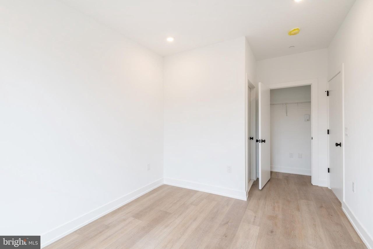 2002 Frankford Ave #302 - Photo 6 of 19