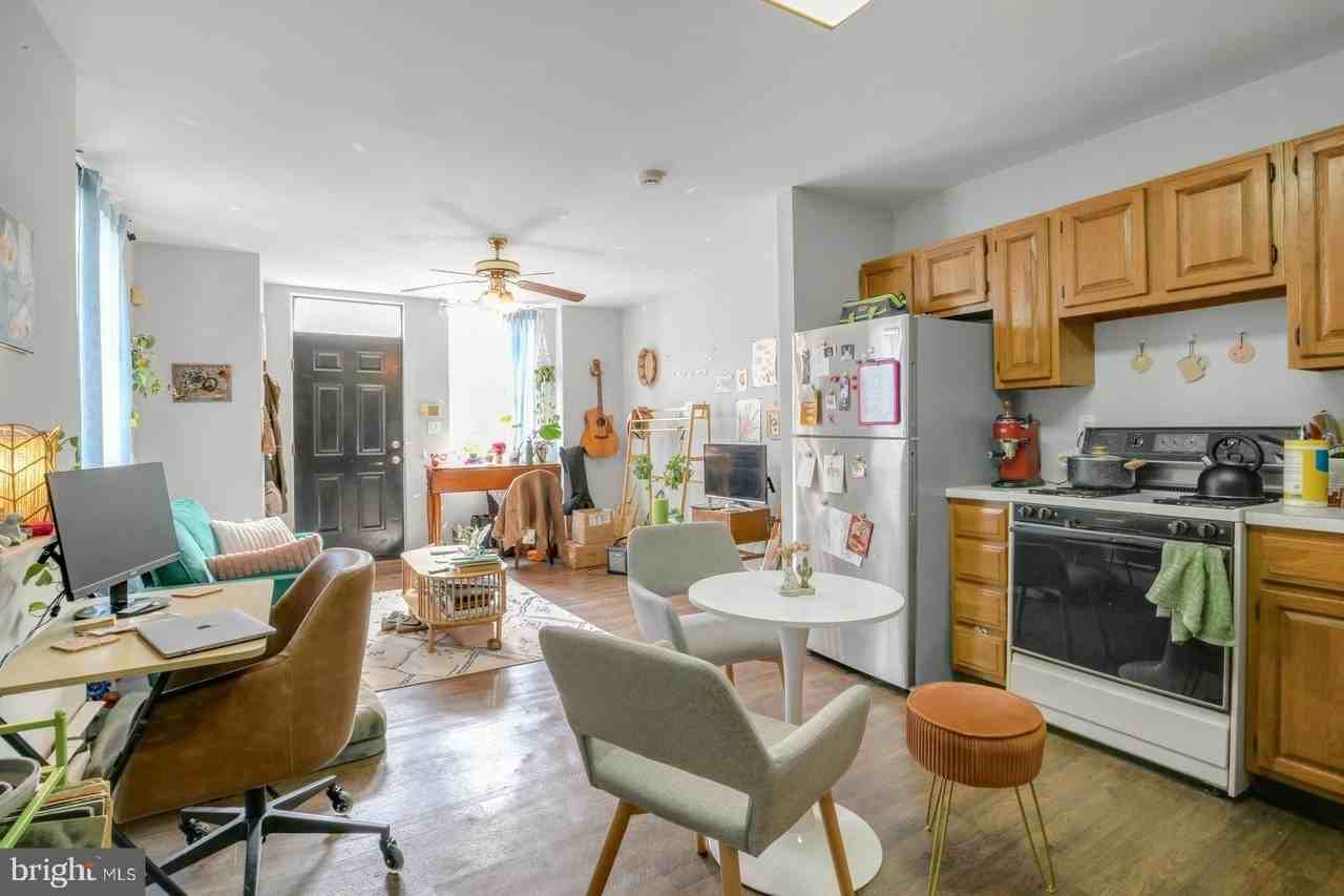 2220 Almond St Unit 1 - Photo 5 of 10