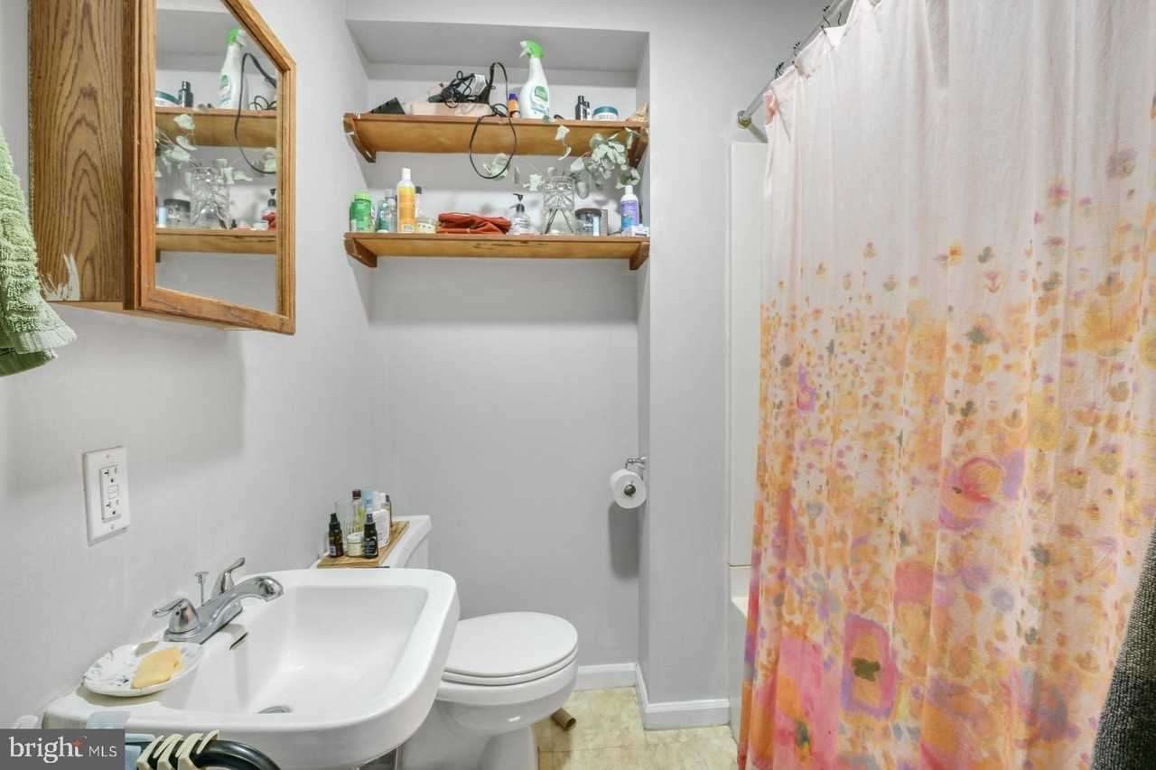 2220 Almond St Unit 1 - Photo 7 of 10