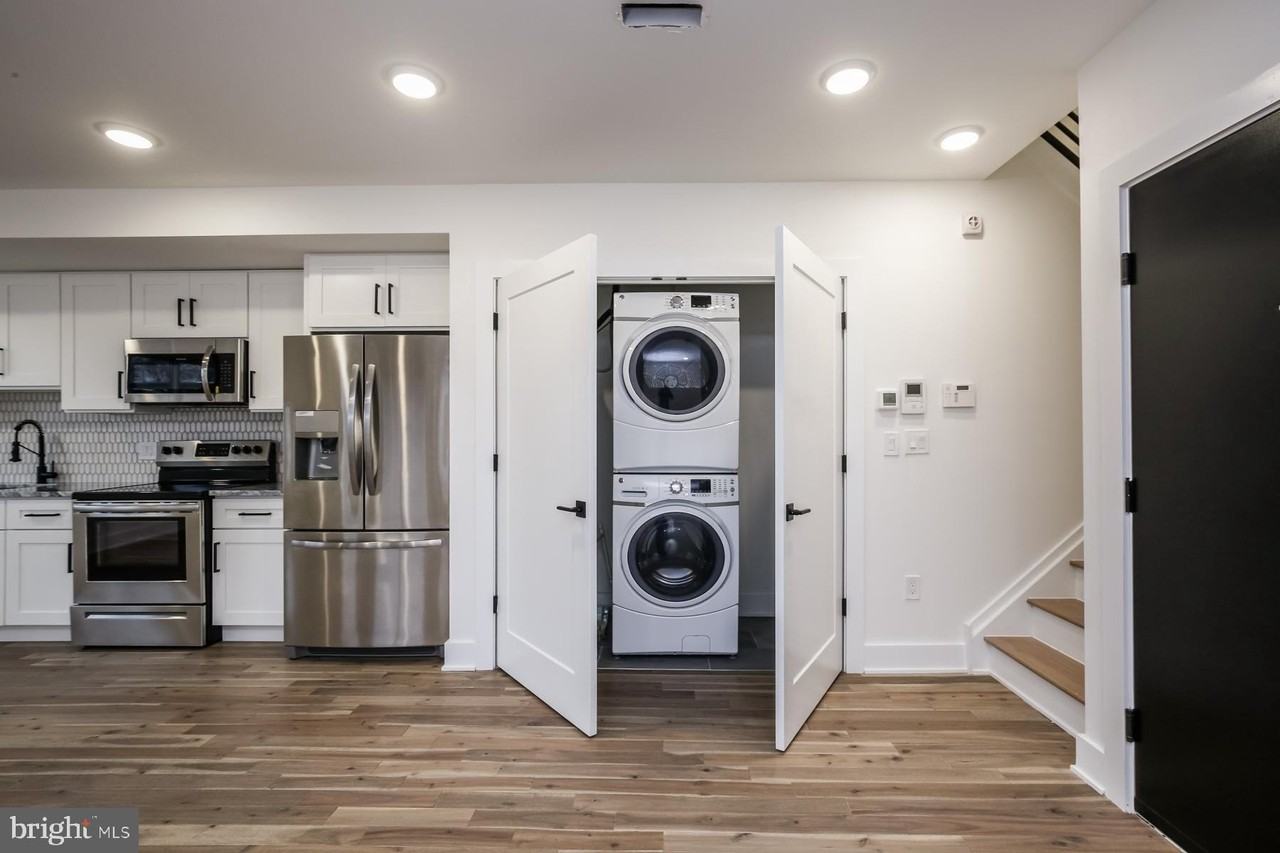 2088 E Cumberland St Unit 4 - Photo 7 of 18