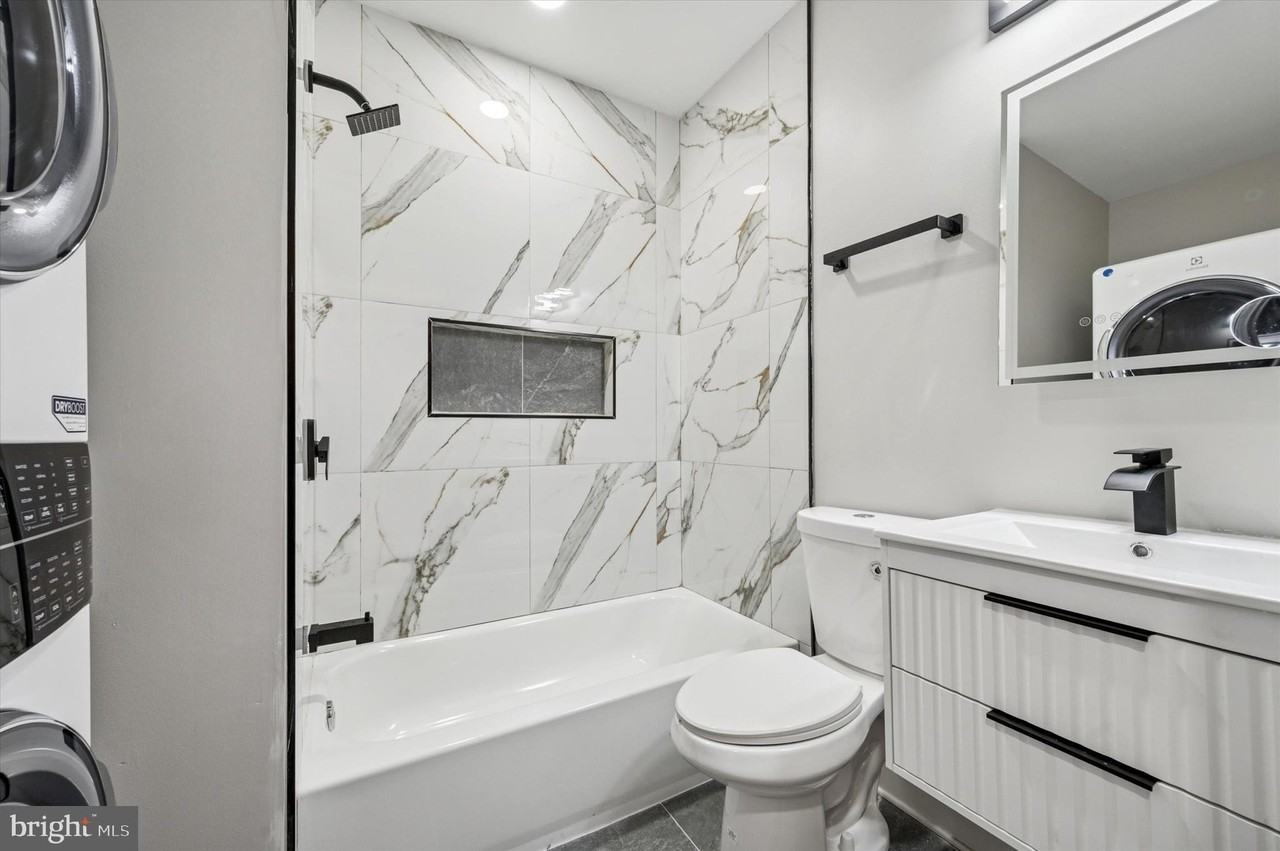 2917 N 7th St #2 - Photo 7 of 7