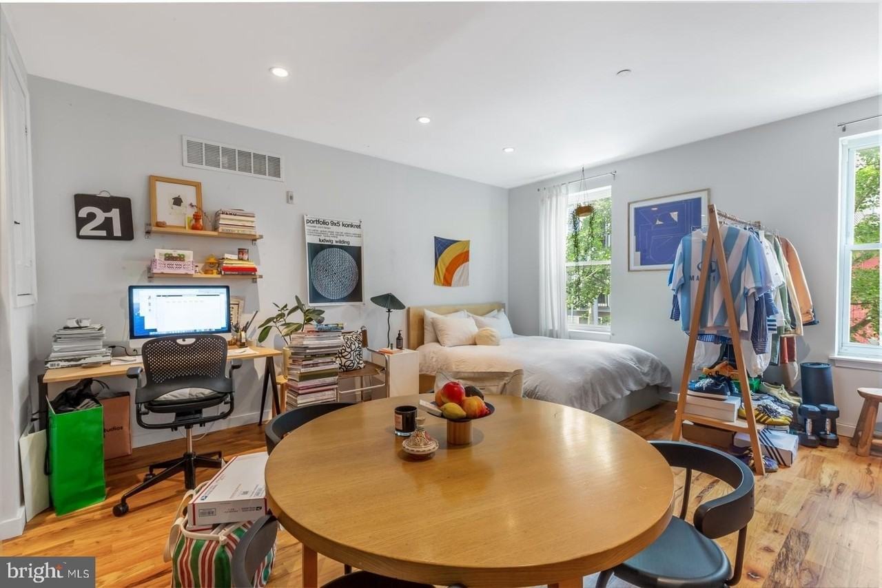 2049 E Susquehanna Ave Apt 2f - Photo 6 of 12