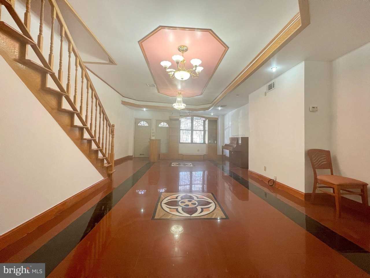 1005 S 10th St - Photo 2 of 21