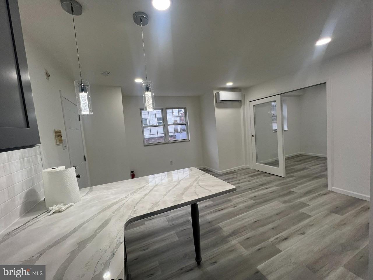 735 S 9th St Apt 4 - Photo 4 of 17