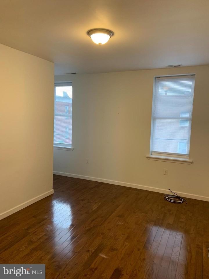 1540 W Ritner St 3rd Fl - Photo 6 of 10