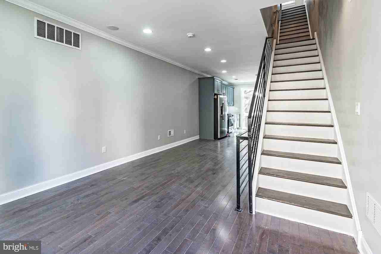 2132 Mcclellan St - Photo 2 of 18