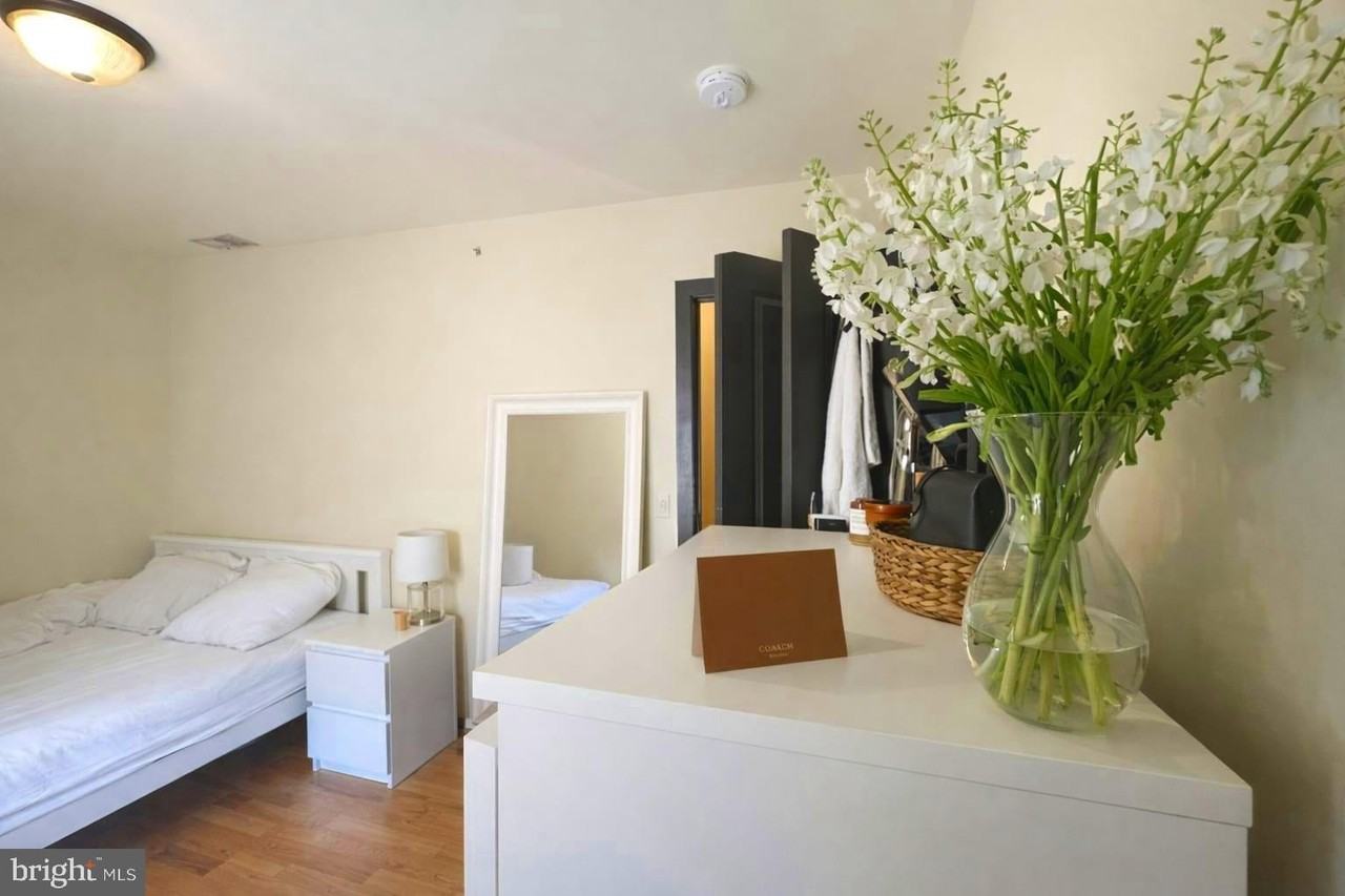 1829 N Bouvier St Unit B - Photo 7 of 28