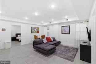 925 N Broad St #4B - Photo 1 of 1