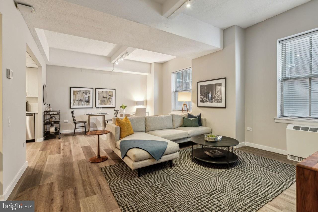 875 Sansom St #827 - Photo 4 of 34