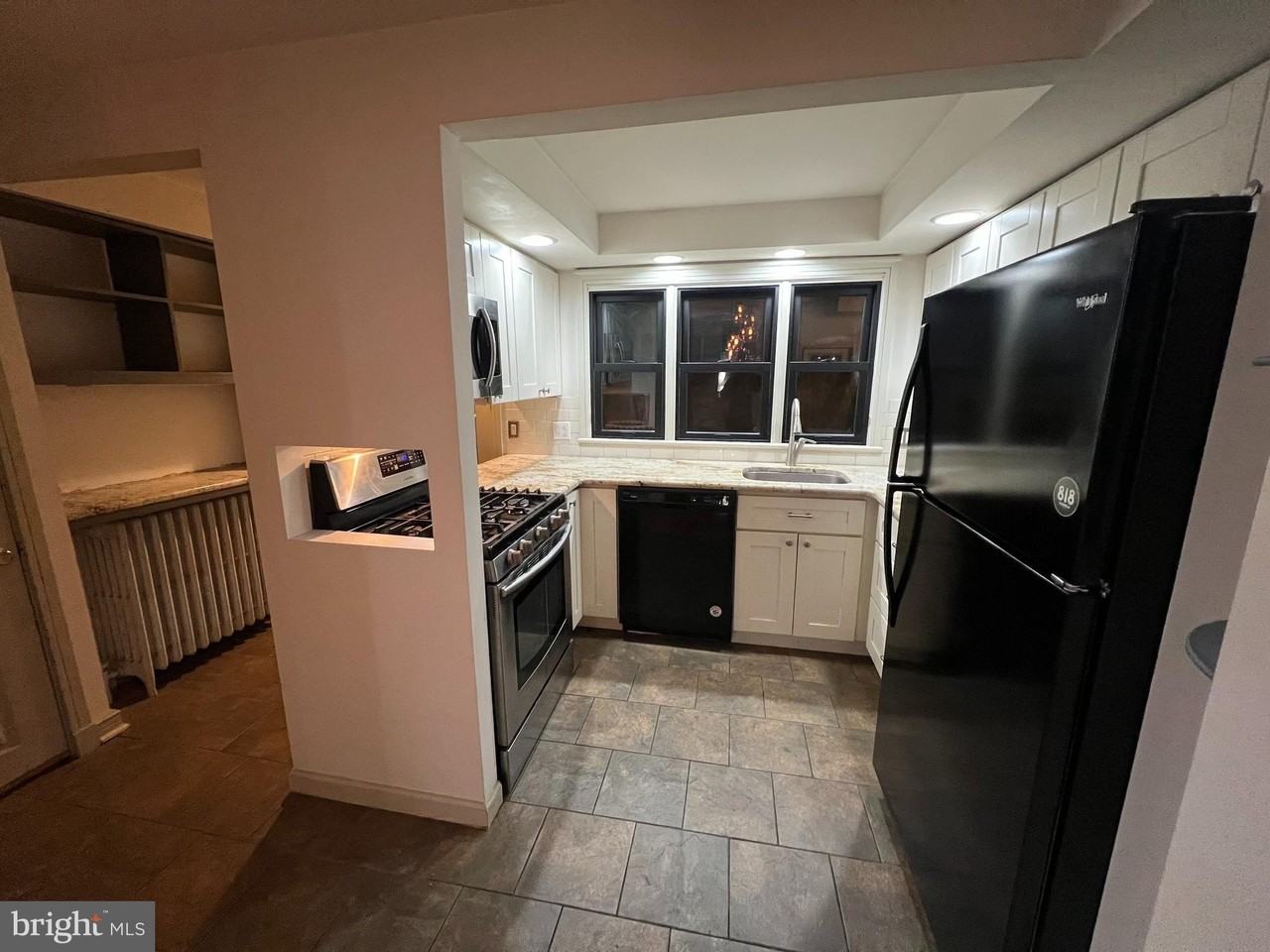 512 Kauffman St - Photo 7 of 29