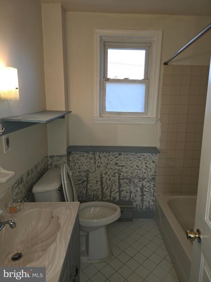 6424 N 5th St - Photo 5 of 5