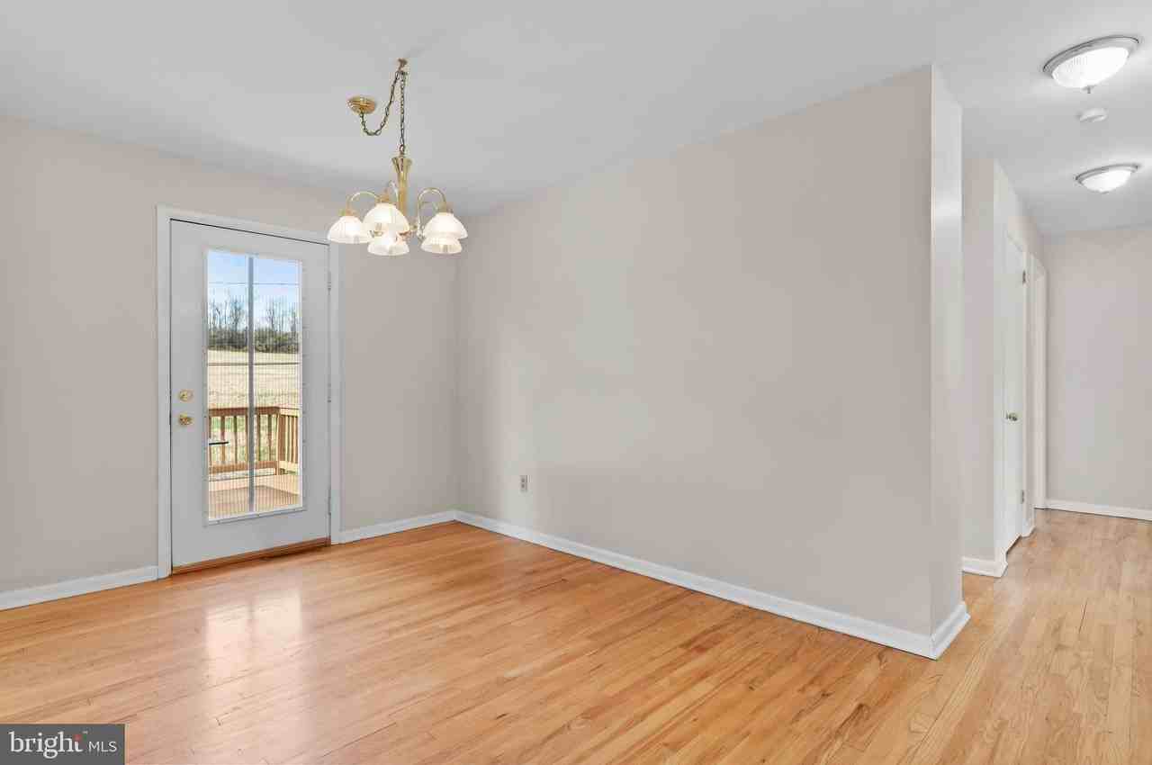 213 Sunset Dr - Photo 6 of 23