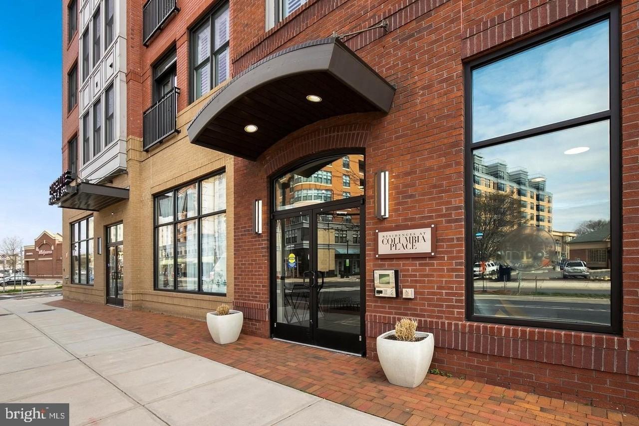 1107 S Walter Reed Dr #302 - Photo 6 of 50