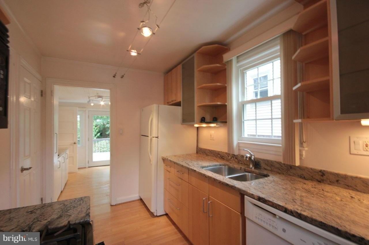 3931 6th St S - Photo 7 of 26