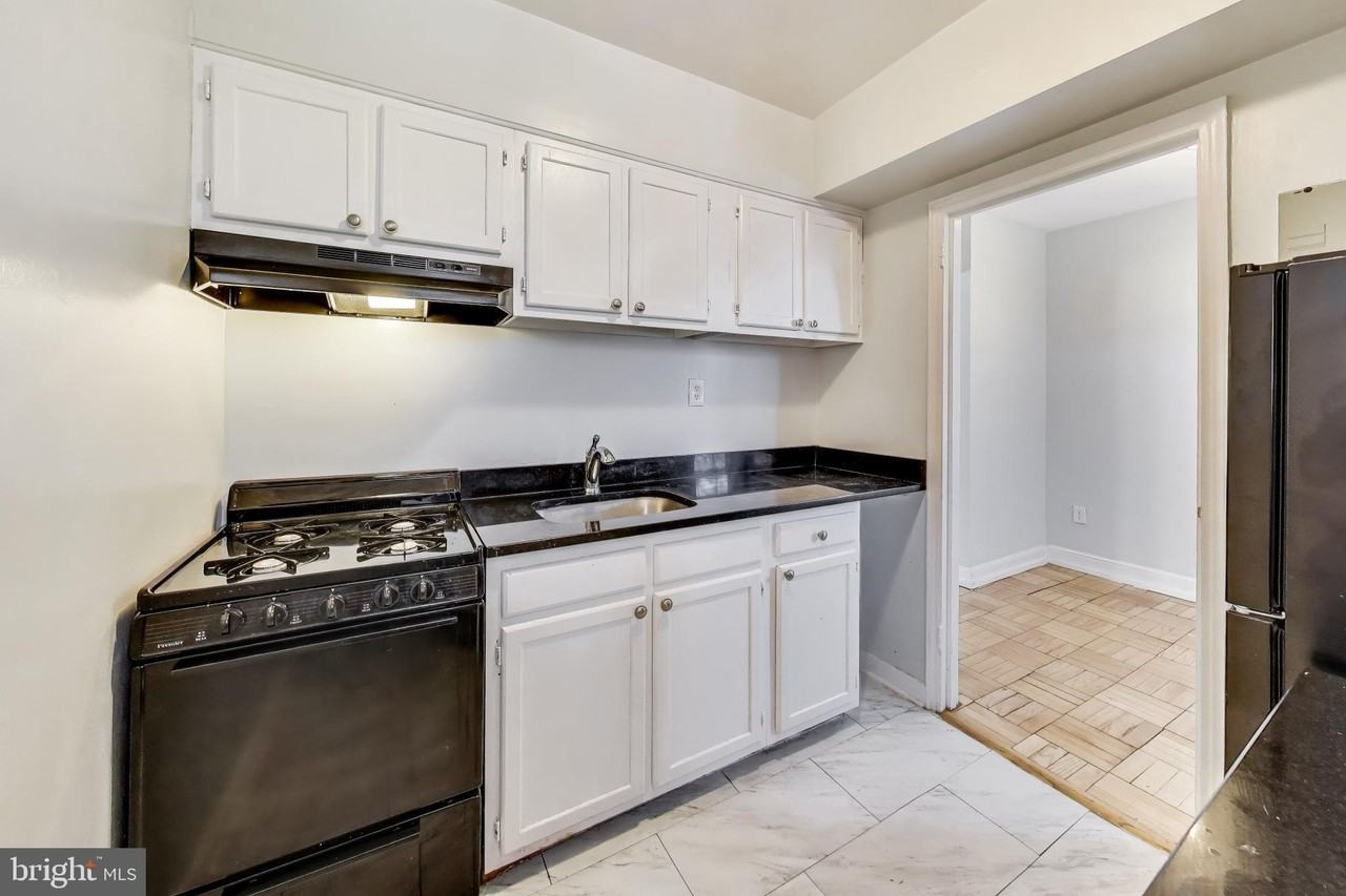 1726 N Quinn St Apt 307 - Photo 7 of 33