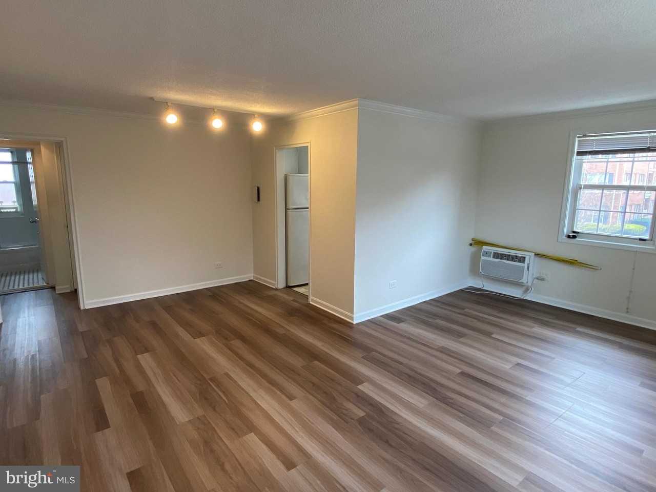 4378 N Pershing Dr Unit 43784 - Photo 5 of 11