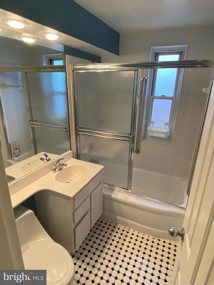 4378 N Pershing Dr Unit 43784 - Photo 6 of 11