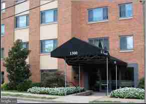 1300 S Arlington Ridge Rd Apt 316 - Photo 1 of 1